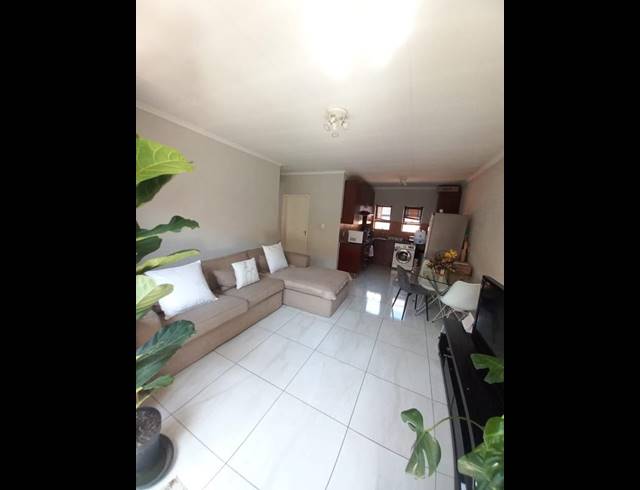 2 BEDROOM APARTMENT FOR SALE IN ALBERTSDAL